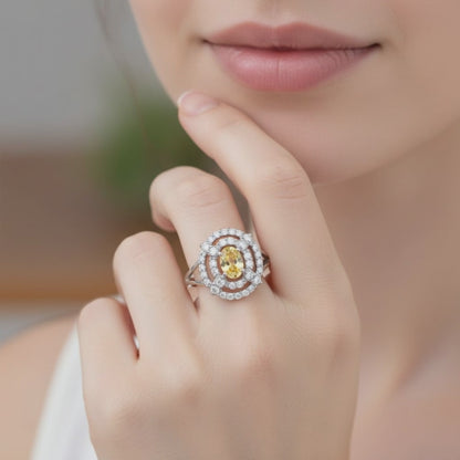 Elegant 925 Silver Ring with 0.6 Ct DEF VVS–VS Side Diamonds